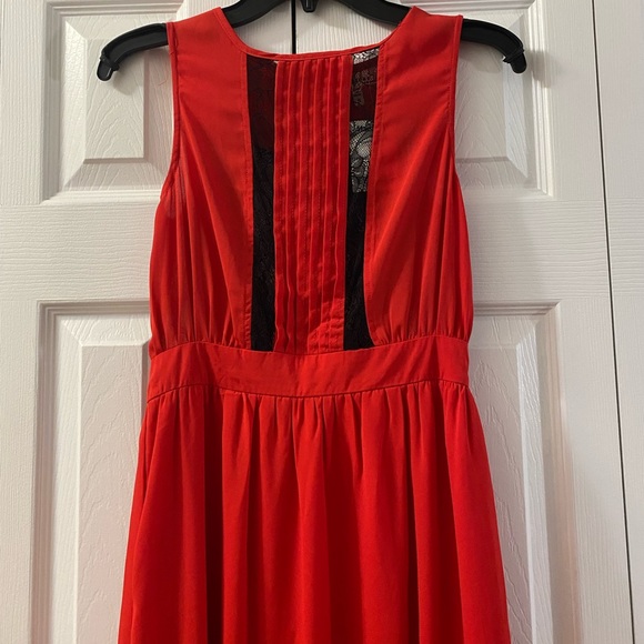 NWT Monteau Los Angeles Res Maxi Dress with Lace details XS - Picture 3 of 9